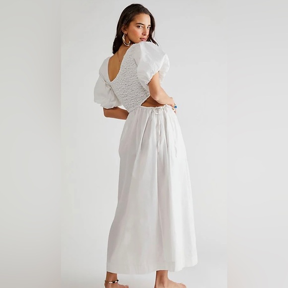 NWT Sold Out!!! Free People white cutout dress L - Picture 2 of 4